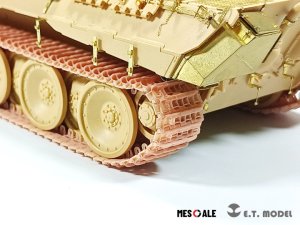 画像8: E.T.MODEL[P35-002]1/35 WWII ドイツV号戦車パンター初期型用可動履帯セット(3D) (8)