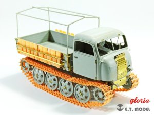 画像9: E.T.MODEL[P35-029]1/35 WWII ドイツラウペンシュレッパーOst(東部用装軌式牽引車)用可動式履帯 Kgs66/340/120(3D) (9)