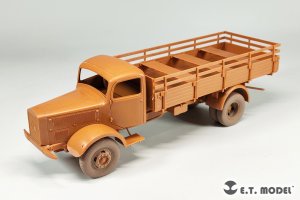 画像6: E.T.MODEL[P35-160]1/35 WWII ドイツ L4500Aカーゴトラック 自重変形タイヤセット(ズベズダ3596用) (6)