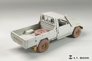画像7: E.T.MODEL[P35-162]1/35 現用 ピックアップトラック 自重変形タイヤセット タイプ1(モンモデル用) (7)