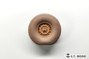 画像10: E.T.MODEL[P35-173]1/35 現用 アメリカ M1114ハンヴィー 自重変形タイヤセット(ブロンコ用) (10)