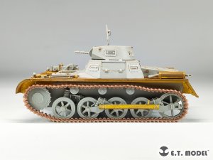 画像8: E.T.MODEL[P35-400]1/35 WWII ドイツ I号戦車用可動履帯(ドラゴン/ホビーボス/タコム用) (8)