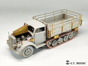 画像10: E.T.MODEL[P35-400]1/35 WWII ドイツ I号戦車用可動履帯(ドラゴン/ホビーボス/タコム用) (10)