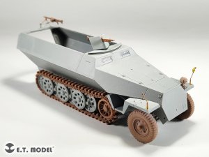 画像8: E.T.MODEL[P35-406]1/35 WWII ドイツ Sd.Kfz.251装甲兵員輸送車/Sd.Kfz.11 3トンハーフトラック用連結可動履帯/起動輪/誘導輪基部セット 後期タイプ (8)