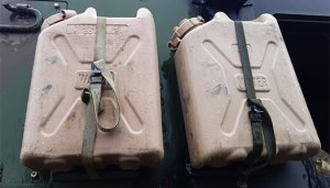 画像9: EUREKA XXL[E-051]1/35 現用 アメリカ陸軍樹脂飲料水携帯容器セット＃2 (9)