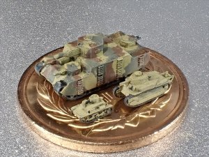 画像2: Fire Starter[FS-JPN7]1/700　日本軍　94式軽装甲車　89式戦車　オイ車 (2)