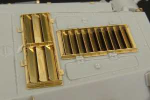 画像2: Hauler[HLU35040]1/35WWII独 Sd.Kfz 234/2 プーマ エンジングリルセット(イタレリ用) (2)