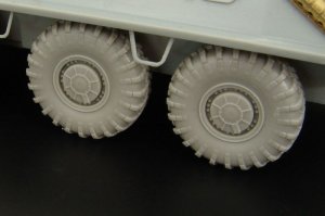 画像2: Hauler[HLX48377]1/48 BTR-60 Wheels (Mikromir) (2)