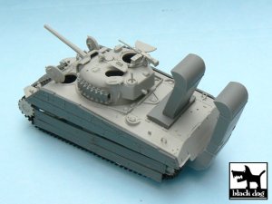 画像2: BLACK DOG[T48007]1/48 WWII米 M4シャーマン 海兵隊仕様改造セット(ホビーボス84803用) (2)