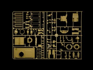 画像2: イタレリ[IT6588]1/35　LAV-AT (2)