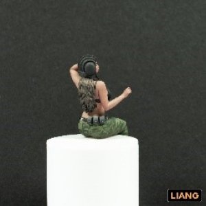 画像7: LIANG MODEL[LIANG-F005]1/35 タンクガール (7)