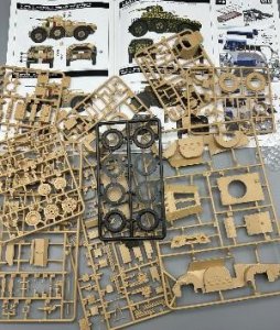 画像5: ランモモデル[LANMM-35005]1/35 イタリア軍 アウトブリンダ AB41 装甲偵察車 (5)