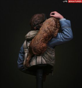 画像4: ライフミニチュア[LM-B009] 1/10 犬と戯れる英空軍パイロット バトルオブブリテン1940年 (4)