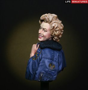 画像3: ライフミニチュア[LM-B013] 1/10 マリリン・モンロー 韓国オーサン基地慰問1954年 (3)