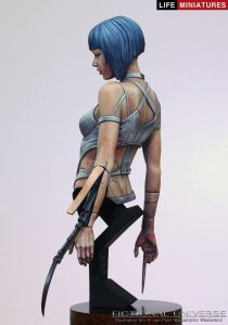 画像8: ライフミニチュア[LM-FUB005]1/12 両腕の「才能」を開放した女ヒューマノイド (8)