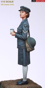 画像4: ライフミニチュア[LM-12003]1/12  WWII イギリス空軍WAAF(婦人補助空軍) 副班長 1940-1941年 (4)