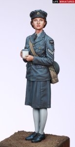 画像2: ライフミニチュア[LM-35004]1/35 WWII イギリス空軍WAAF(婦人補助空軍) 副班長 1940-1941年 (2)