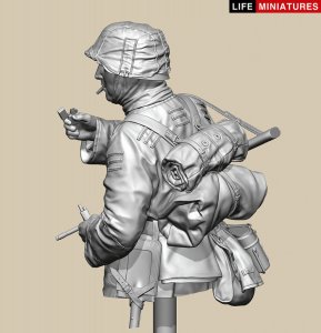 画像3: ライフミニチュア[LM-B032]1/10(200mm)バスト WWII ドイツ ポトー迎撃戦 ハンセン戦闘団のM1カービンを持つ小銃手 バルジの戦い1944 胸像 (3)