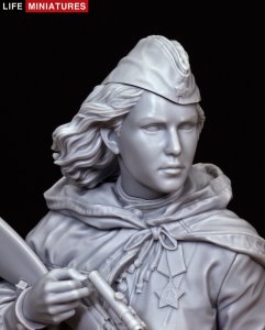 画像10: ライフミニチュア[LM-B024]1/10 WWII 露/ソ 胸像 ソビエト赤軍女性スナイパー(世界限定300個） (10)