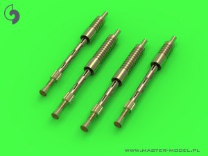 画像2: MASTER[AM-32-083]1/32 WWII イギリス デハビランド モスキートNF Mk.II/FB Mk.VI用ピトー管&兵装セット ブローニング.303口径(7.7mm)機銃身&イスパノ20mm機関砲砲口 (2)