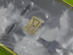 画像4: MASTER[AM-32-105]1/32 WWI ドイツ フォッカーE.II/E.III(初期型)用 シュパンダウLMG 08機関銃給弾筒&弾薬ベルト(ウィングナットウィング用) (4)