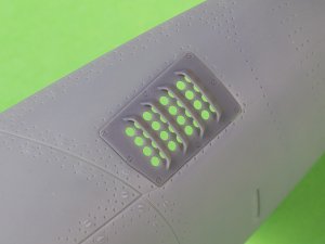 画像3: MASTER[AM-32-137]1/32 WWII アメリカ P-51ムスタング キャブレターエアフィルターカバー RAFルーバータイプ バージョンA(タミヤ用) (3)