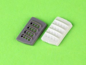 画像4: MASTER[AM-32-140]1/32 WWII アメリカ P-51ムスタング キャブレターエアフィルターカバー RAFルーバータイプ バージョンA(レベル用) (4)