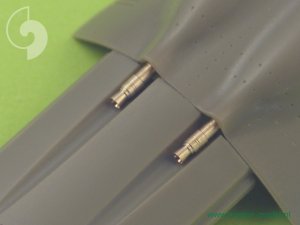画像4: MASTER[AM-48-019]Fw 190 A7, A8 armament set (MG 131 barrel tips, MG 151 barrels, MG 151 fairings) & Pitot Tube (4)