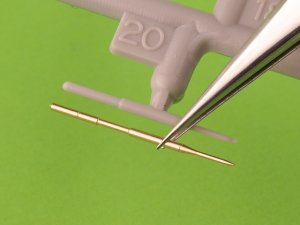 画像2: MASTER[AM-48-179]1/48 現用 アメリカ A-4スカイホーク攻撃機 垂直尾翼ピトー管(A-4M・OA-4M・TA-4J用) (2)