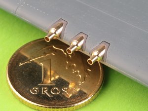 画像4: MASTER[AM-48-180]1/48 WWII アメリカ カーチスP-40Eウォーホーク ディテールセット 照準器/ブローニング.50(12.7mm)機銃口/ピトー管(エデュアルド用) (4)