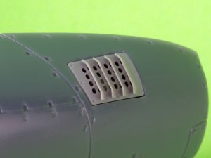 画像3: MASTER[AM-48-194]1/48 WWII アメリカ P-51ムスタング キャブレターエアフィルターカバー RAFルーバータイプ バージョンB(モンモデル用) (3)