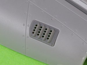 画像2: MASTER[AM-72-172]1/72 WWII アメリカ P-51ムスタング キャブレターエアフィルターカバー RAFルーバータイプ バージョンA(アルマホビー用) (2)