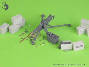 画像4: MASTER[GM-35-064]1/35 WWII アメリカ ブローニングM2HB .50口径(12.7mm)機関銃 w/M3三脚架マウント M2弾薬箱付 (4)