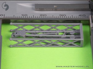 画像5: MASTER[GM-35-065]1/35 WWII アメリカ ブローニングM2HB .50口径(12.7mm)機関銃用 M3三脚架マウント 折り畳み状態(1個入) (5)