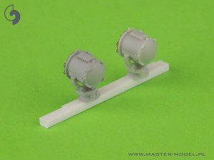 画像6: MASTER[SM-350-115]1/350 WWI ドイツ 軽巡洋艦SMSエムデン 1.1m探照灯(4個入) (6)