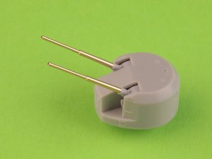 画像2: MASTER[SM-350-119]1/350 WWII イギリス 軽巡洋艦HMSナイアド 兵装セット 5.25インチ砲×10本/ポンポン砲×8本/ヴィッカース.050cal機銃×8本/ホチキス礼砲×1本(トランペッター用) (2)