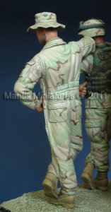 画像2: マンティス・ミニチュアズ[Man35032]U.S 現用AFV ドライバー/メカニック (2)