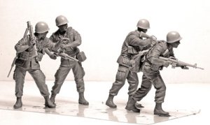画像4: マスターボックス[MB3595]1/35 米ベトナム戦兵士4体ジャングルパトロール (4)