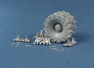 画像2: Master Club[MTL-35045] 1/35 MT-LB/2S1 グヴォージカ 初期型(OMSh)連結可動履帯(金属製) (2)