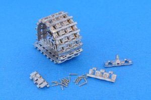 画像1: Master Club[MTL-35157]1/35 WWII 独 I号戦車F型(VK18.01)/II号戦車J型(VK16.01)用履帯 (1)