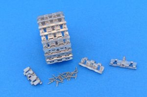 画像4: Master Club[MTL-35157]1/35 WWII 独 I号戦車F型(VK18.01)/II号戦車J型(VK16.01)用履帯 (4)