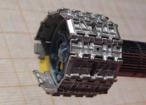 画像2: Master Club[MTL-35197]1/35 T-34 1942年型 500mm履帯 V字 ウラル工場製(金属製) (2)