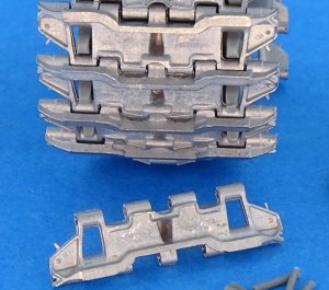 画像3: Master Club[MTL-35205]1/35 メルカバMk.IIID連結可動履帯(金属製) (3)