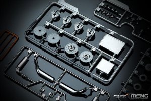 画像9: モンモデル[MENRS-005]1/12 マクラーレン MP4/4 1988(プレカラーバージョン) (9)