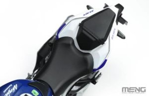 画像3: モンモデル[MENMT-007s]1/9 カワサキ Ninja ZX-10R (塗装済み) (3)