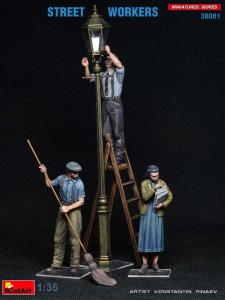 画像3: ミニアート[MA38081]1/35 路上にいる労働者フィギュア3体入 (3)