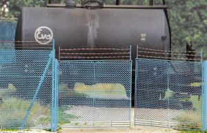 画像2: Model Scene[48141]1/72-1/87 金網ゲート 高い金網フェンス用 (2)