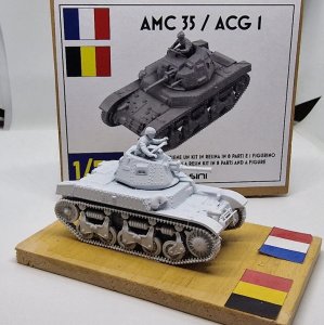 画像3: Mussini（ムッシーニ）[MM072-062]1/72 WWII フランス ルノーAMC35(ACG-1)戦車(乗員1体付) (3)