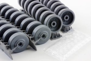 画像2: オレンジホビー[G35-247]1/35 現用 台湾 M1A2Tエイブラムス主力戦車 転輪アップグレードセット(ライフィールドモデル用) (2)