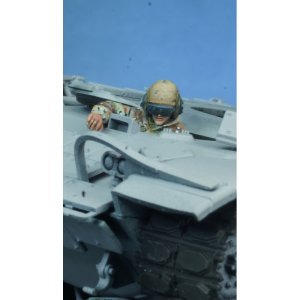 画像5: Paracel Miniatures[BDE3501]1/35 現用 米 湾岸戦争 米海兵隊M60戦車搭乗員セット「湾岸戦争」（４体セット） (5)